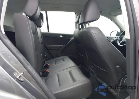 2016 Volkswagen Tiguan S из США, поврежденный, VIN WVGAV7AX5GW600803